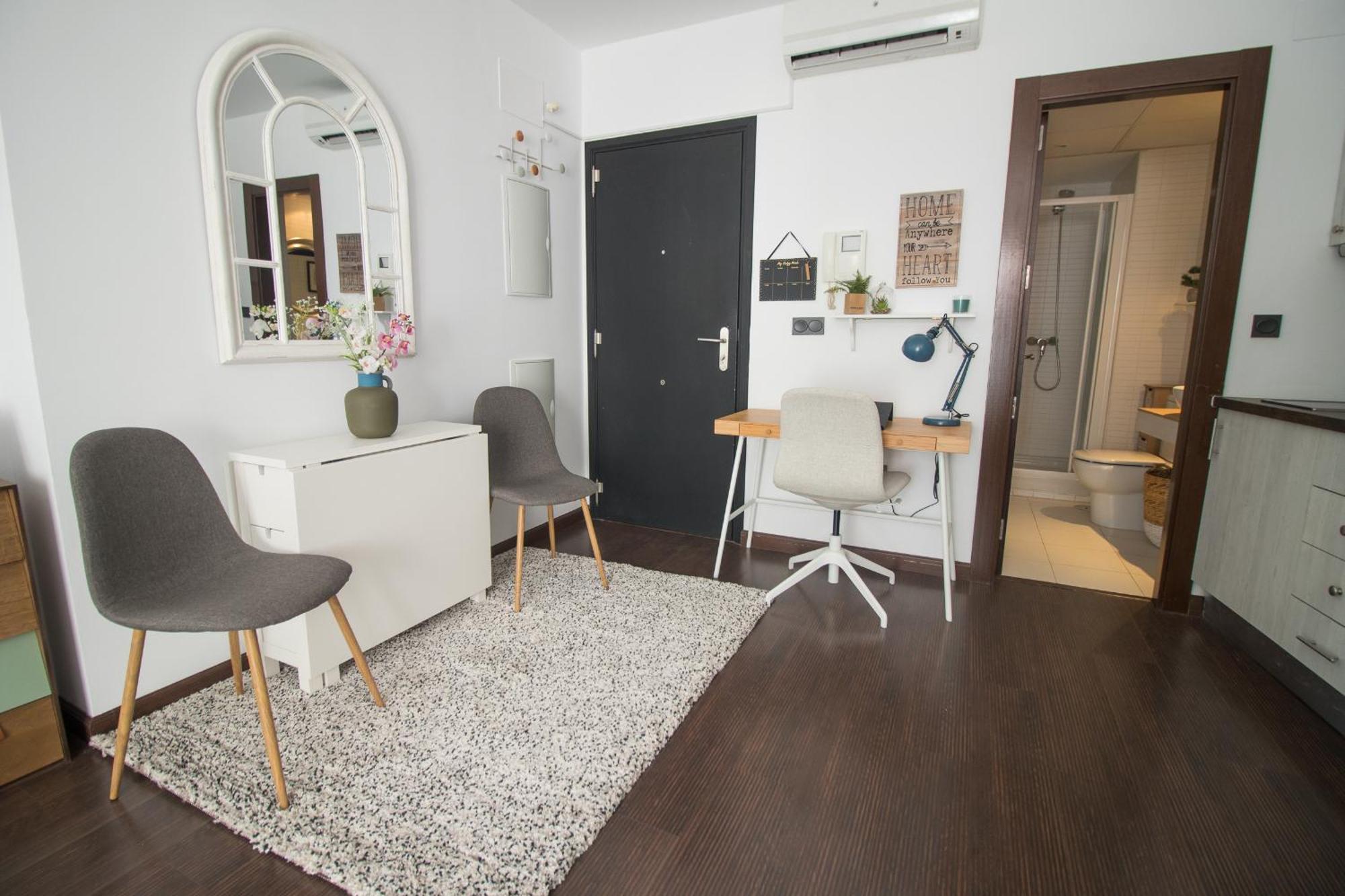 C80 - Rustic Chic Studio Downtown Malaga Exterior photo